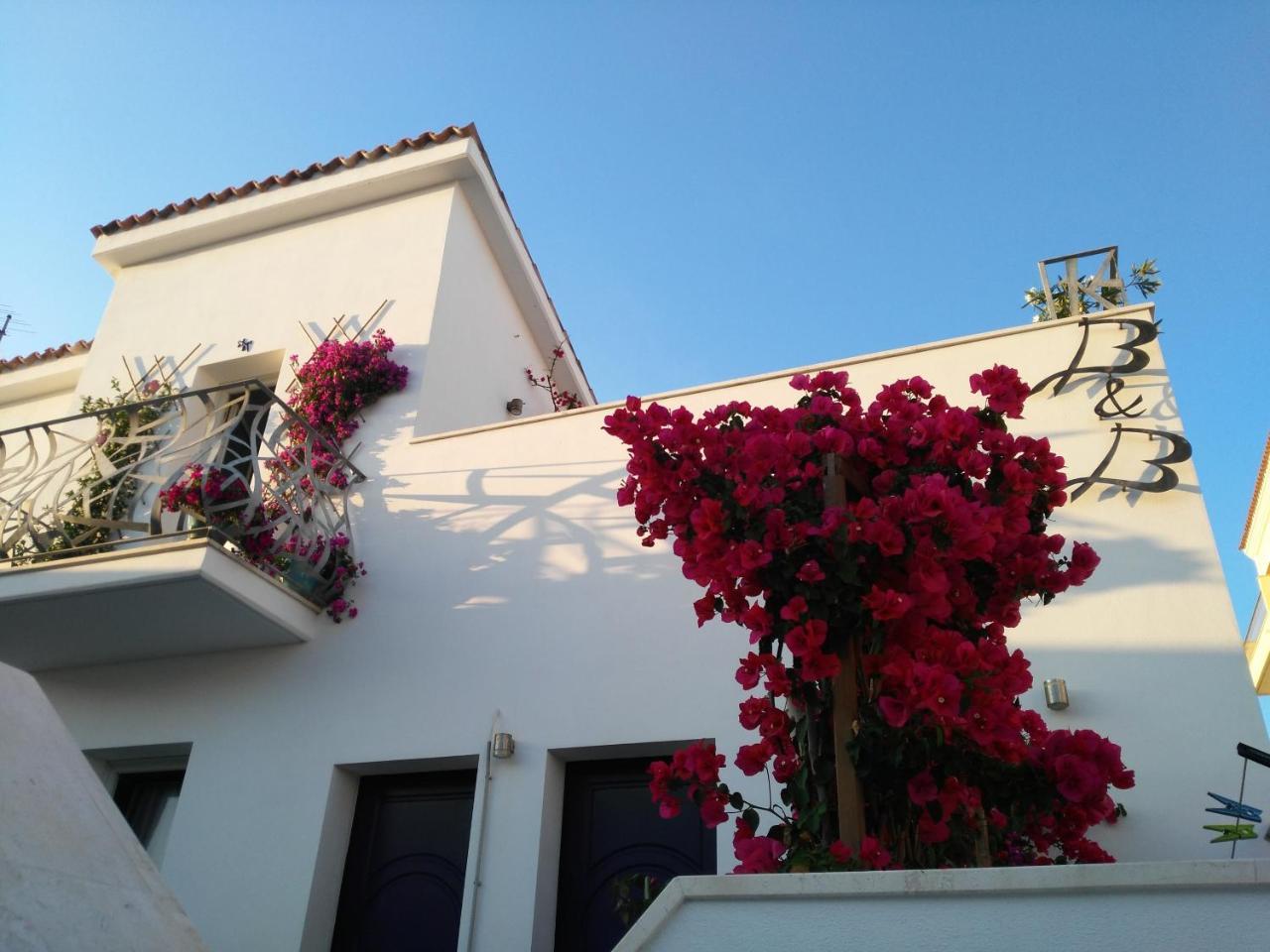 B&B Domus De Janas ซานตา เตเรซา กัลลูรา ภายนอก รูปภาพ